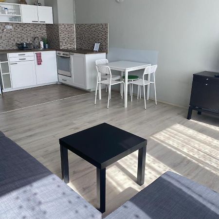 Апартаменти Dozsa Apartman Геделле Екстер'єр фото