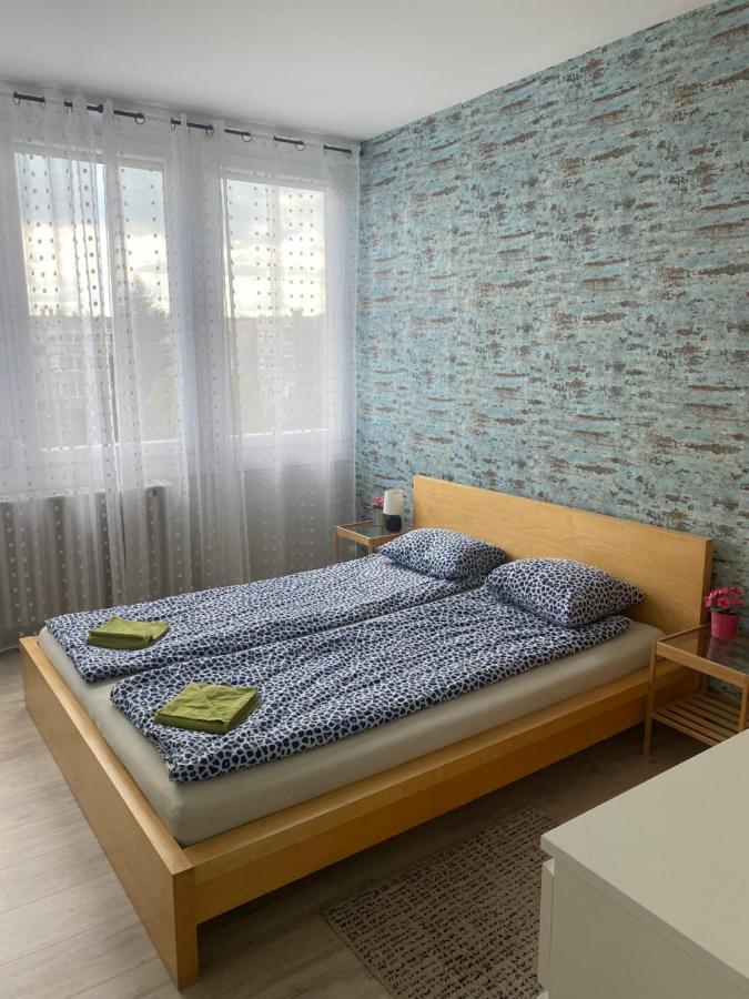 Апартаменти Dozsa Apartman Геделле Екстер'єр фото